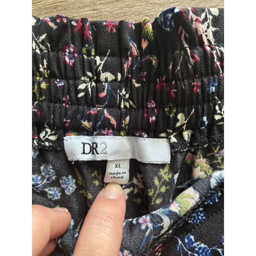 DR2 Shorts Womens XL Black Floral Paperbag Waist Tie Belt Relaxed Casual